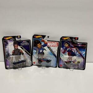 Hot wheels 3 Marvel cars - Black Panther / America/ Ms. Marvel